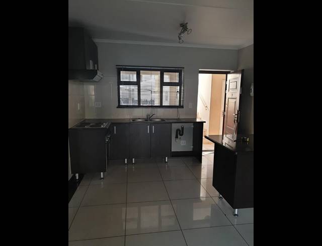 1 BEDROOM TOWNHOUSE FOR SALE IN NOORDWYK